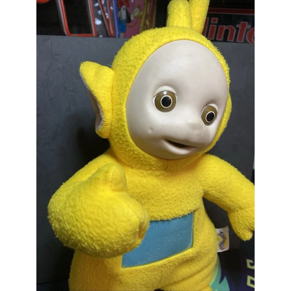 Vintage Hasbro Playskool 1998 Talking Teletubbie Laa Laa Yellow Plush 16